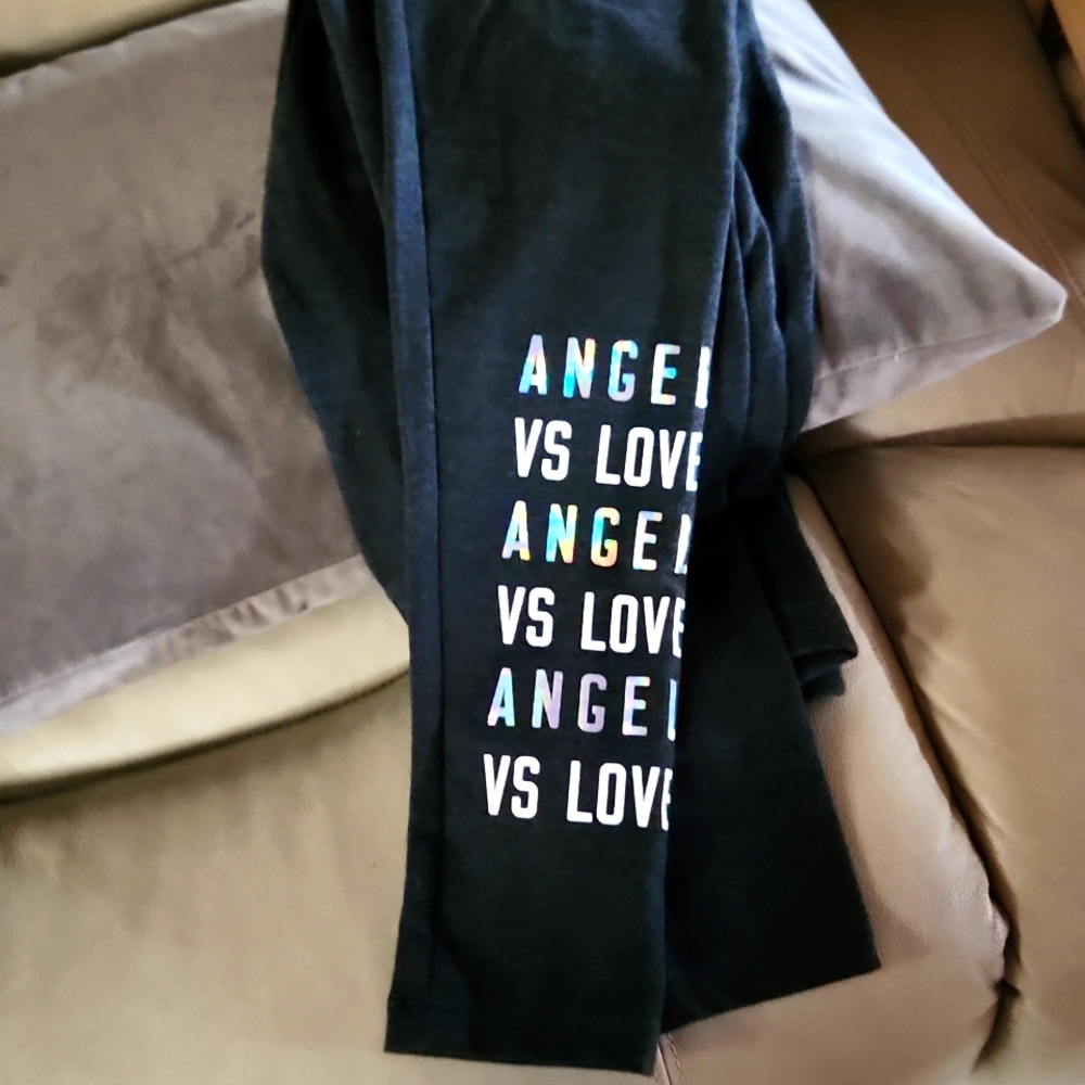 New never used VS leggings